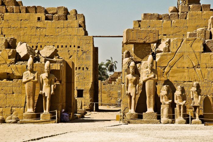 Архитектурные сооружения Древнего Египта  1 – Студенты России